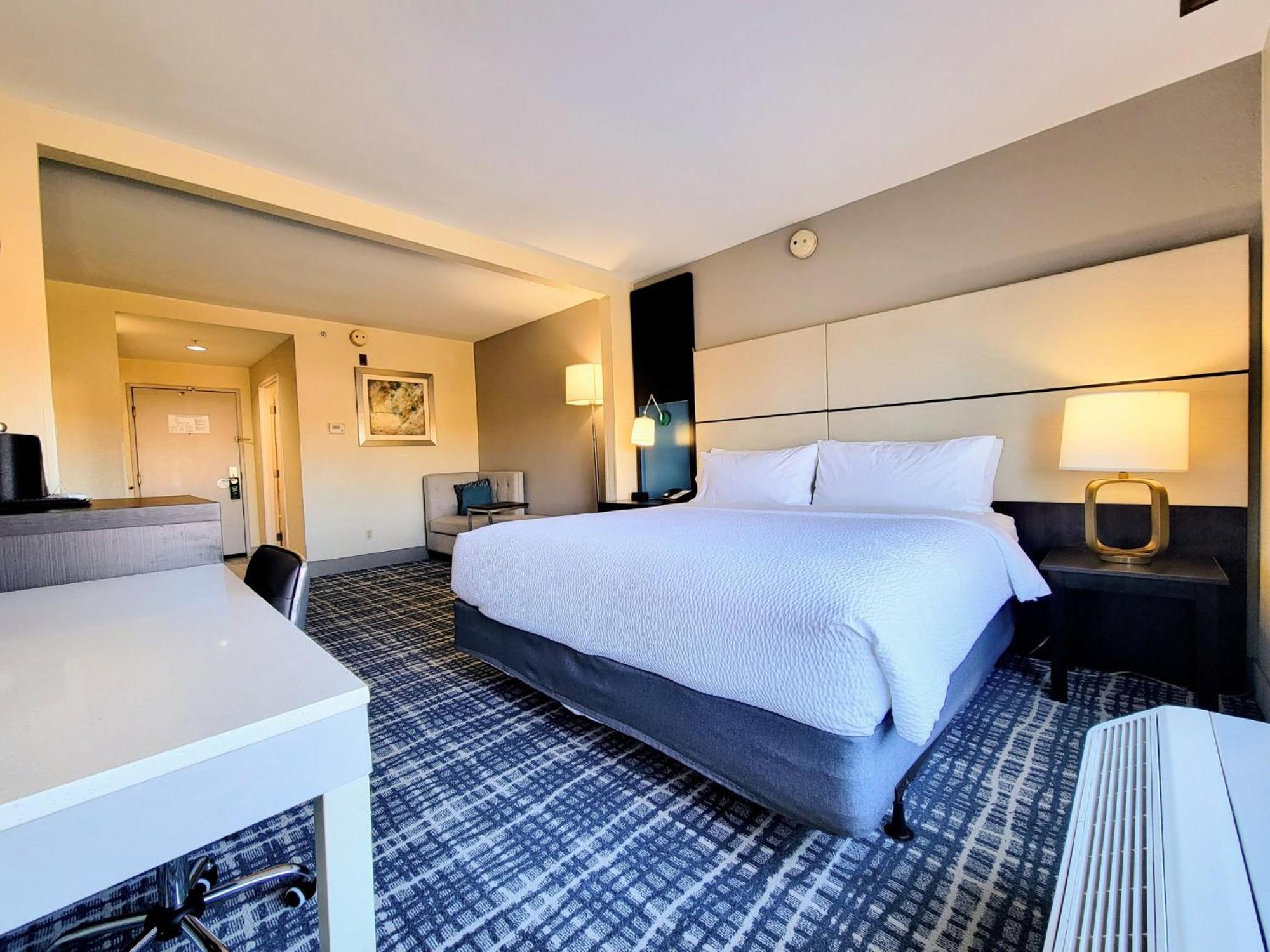 Holiday Inn - Belcamp - Aberdeen Area By Ihg Экстерьер фото