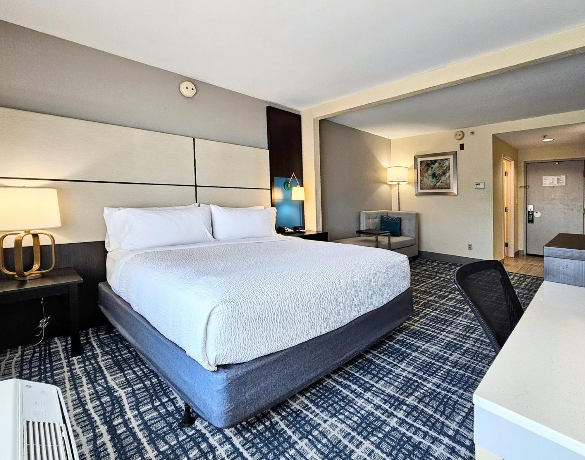 Holiday Inn - Belcamp - Aberdeen Area By Ihg Экстерьер фото